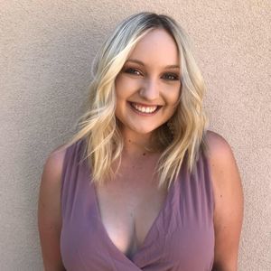 Meet your Posher, Alexis